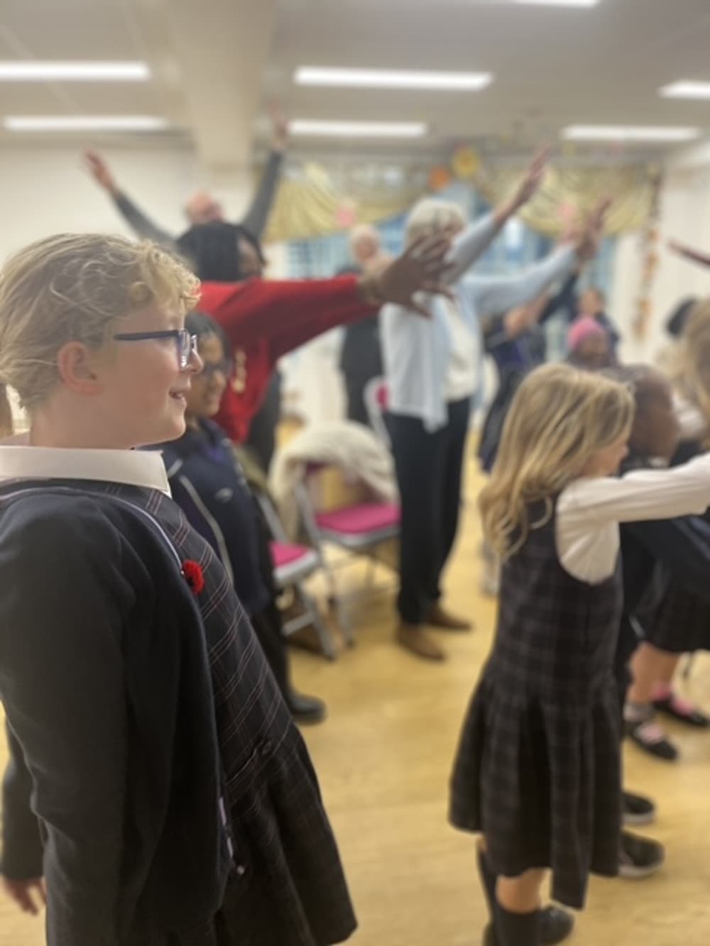 Harmonious Connections: The Brilliant Benefits of Intergenerational Choirs